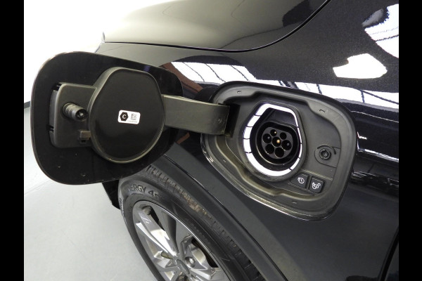 Ford Kuga 2.5 PHEV Plug-In ST-Line X NAVI/CAMERA/LED/B&O/HEAD-UP/18"LMV!