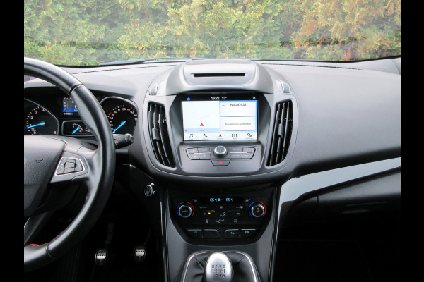 Ford Kuga 1.5 EcoBoost ST Line * Navi * Xenon * Camera *