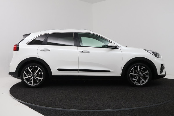 Kia Niro 1.6 GDi Hybrid DynamicPlusLine (CAMERA, STOEL/STUUR VERWARMING, CRUISE ADAPTIEF)