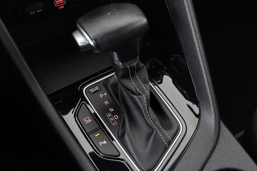 Kia Niro 1.6 GDi Hybrid DynamicPlusLine (CAMERA, STOEL/STUUR VERWARMING, CRUISE ADAPTIEF)