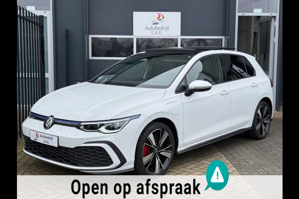 Volkswagen Golf 1.4 eHybrid GTE 245 pk IQ LIGHT PANO HUD SFEER CARPLAY
