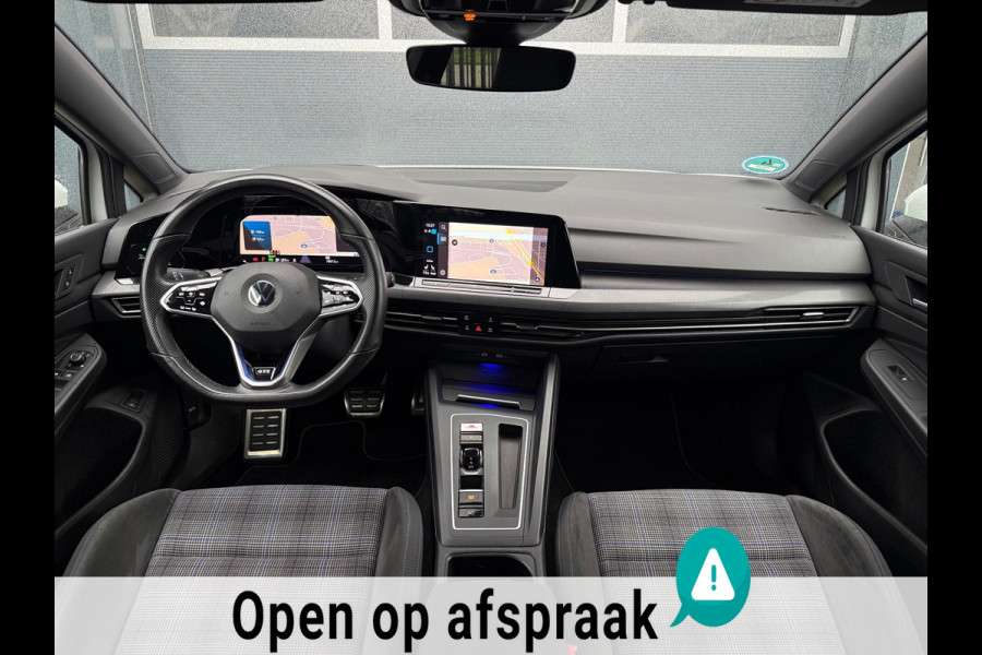 Volkswagen Golf 1.4 eHybrid GTE 245 pk IQ LIGHT PANO HUD SFEER CARPLAY