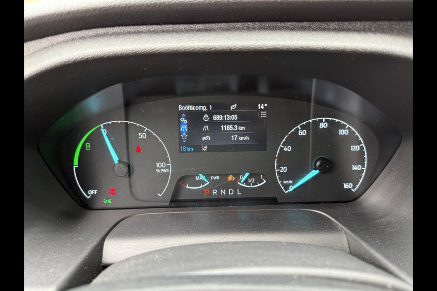 Ford E-Transit 68kWh 184PK L2H2 317km WLTP BEV Snelladen 360° Camera Stoelverwarming Cruise control Climate control Carplay Navigatie Parkeerse
