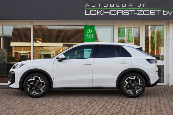 Volkswagen T-Roc 1.5 eTsi R-Line First Edition | Trekhaak | Matrix | Camera