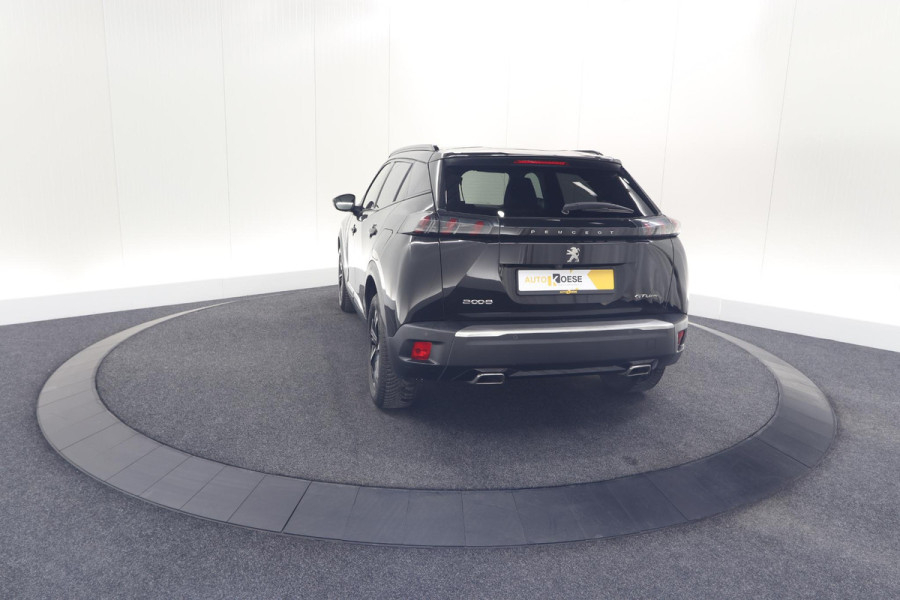 Peugeot 2008 PureTech 130 GT-Line | Camera | Adaptieve Cruise Control | Allseason Banden | Navigatie