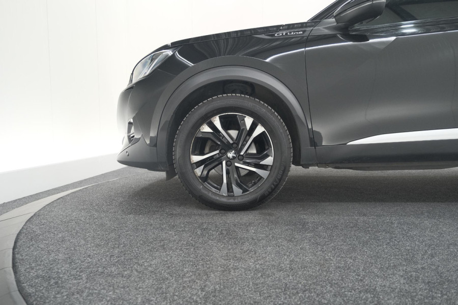 Peugeot 2008 PureTech 130 GT-Line | Camera | Adaptieve Cruise Control | Allseason Banden | Navigatie