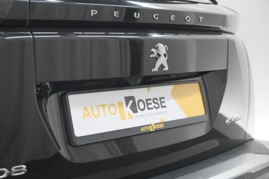Peugeot 2008 PureTech 130 GT-Line | Camera | Adaptieve Cruise Control | Allseason Banden | Navigatie
