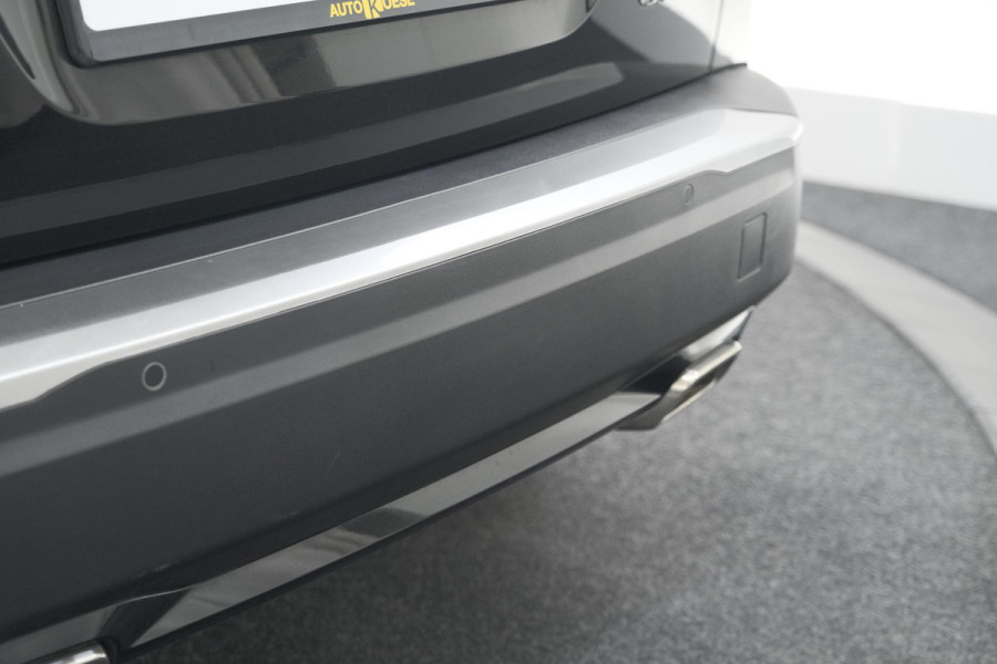 Peugeot 2008 PureTech 130 GT-Line | Camera | Adaptieve Cruise Control | Allseason Banden | Navigatie