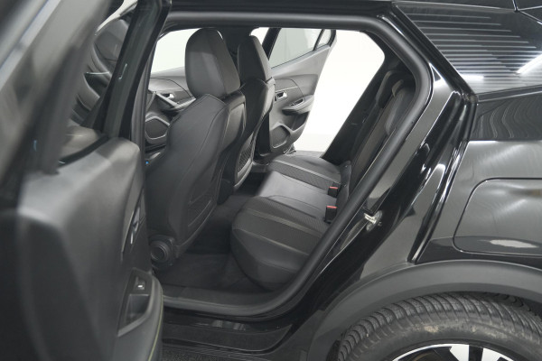 Peugeot 2008 PureTech 130 GT-Line | Camera | Adaptieve Cruise Control | Allseason Banden | Navigatie