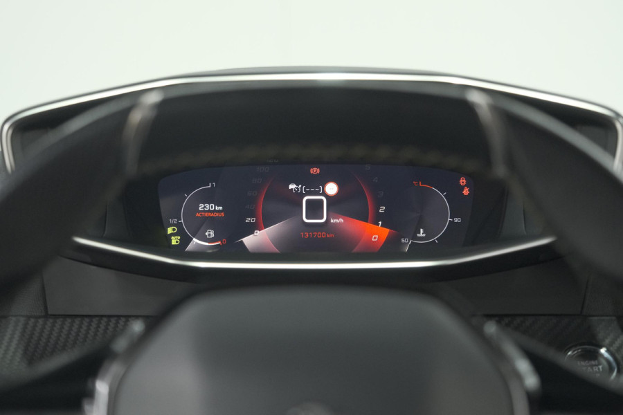 Peugeot 2008 PureTech 130 GT-Line | Camera | Adaptieve Cruise Control | Allseason Banden | Navigatie