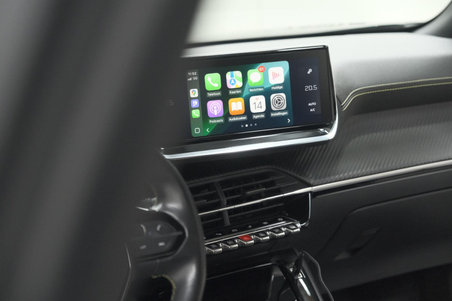 Peugeot 2008 PureTech 130 GT-Line | Camera | Adaptieve Cruise Control | Allseason Banden | Navigatie