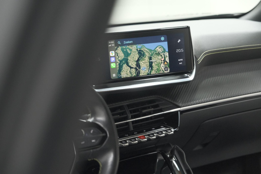 Peugeot 2008 PureTech 130 GT-Line | Camera | Adaptieve Cruise Control | Allseason Banden | Navigatie