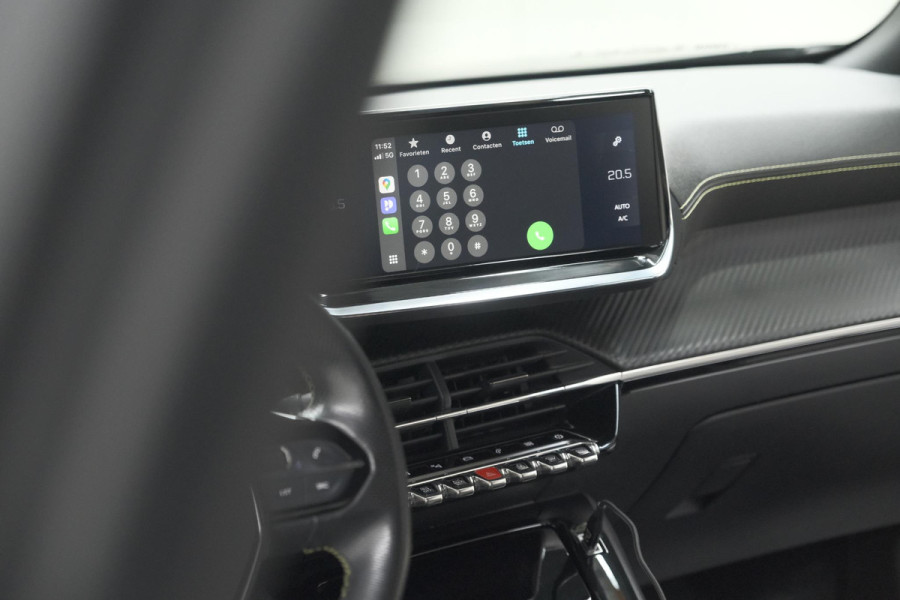Peugeot 2008 PureTech 130 GT-Line | Camera | Adaptieve Cruise Control | Allseason Banden | Navigatie