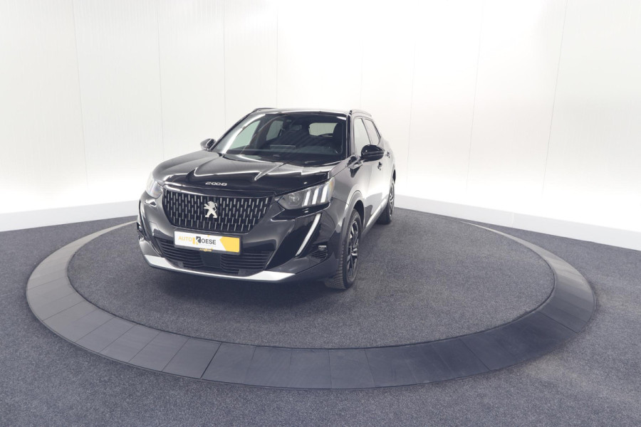 Peugeot 2008 PureTech 130 GT-Line | Camera | Adaptieve Cruise Control | Allseason Banden | Navigatie