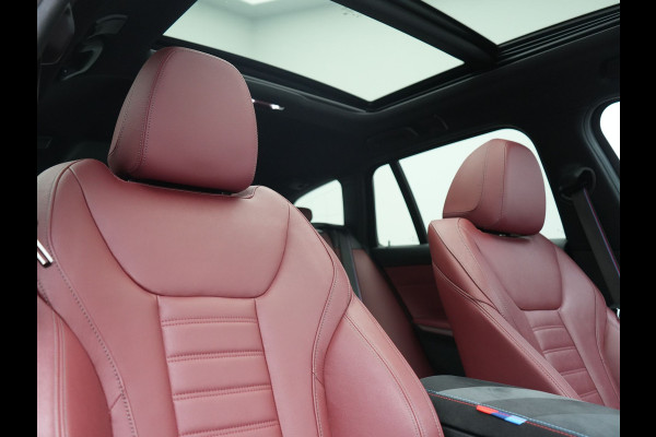 BMW 3 Serie Touring 320i M Sport Perfomance Parts 184pk | Panodak | Adaptive Cruise | Laser LED | Sportuitlaat Kleppen Besturing | Lederen Sportstoelen Verwarmd | Sfeerverlichting | Apple Carplay | 20"L.M | Navigatie | DAB |
