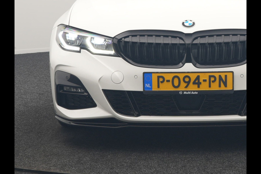 BMW 3 Serie Touring 320i M Sport Perfomance Parts 184pk | Panodak | Adaptive Cruise | Laser LED | Sportuitlaat Kleppen Besturing | Lederen Sportstoelen Verwarmd | Sfeerverlichting | Apple Carplay | 20"L.M | Navigatie | DAB |