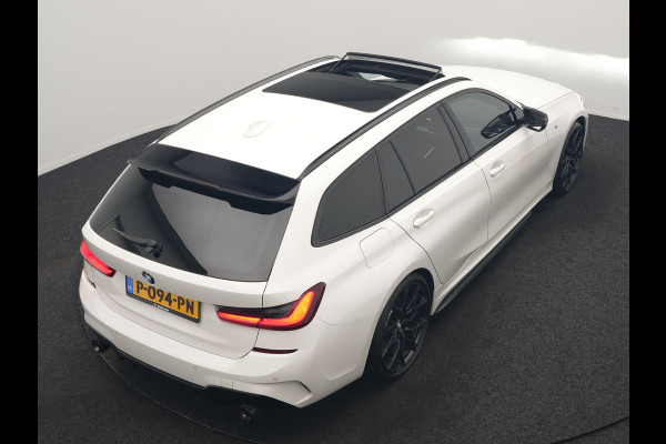 BMW 3 Serie Touring 320i M Sport Perfomance Parts 184pk | Panodak | Adaptive Cruise | Laser LED | Sportuitlaat Kleppen Besturing | Lederen Sportstoelen Verwarmd | Sfeerverlichting | Apple Carplay | 20"L.M | Navigatie | DAB |