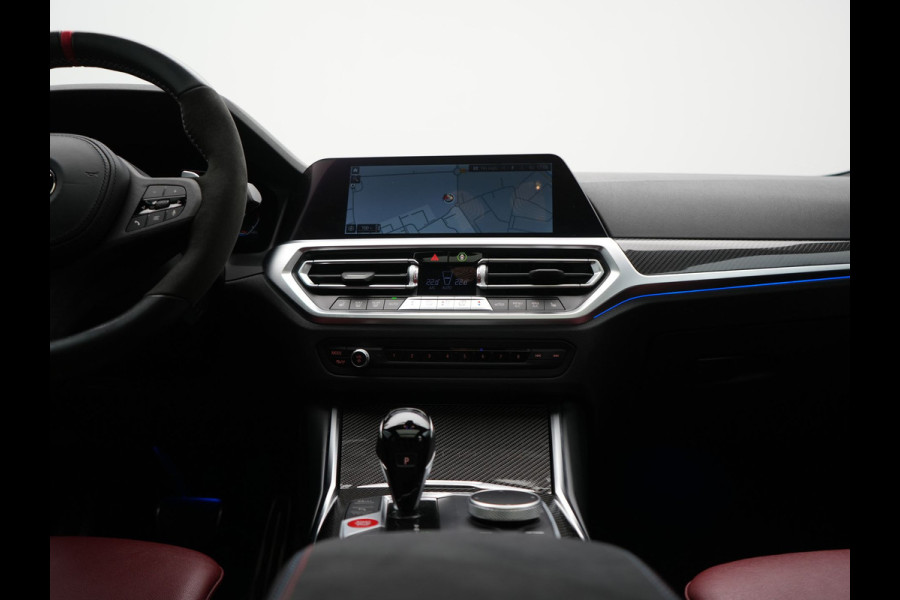 BMW 3 Serie Touring 320i M Sport Perfomance Parts 184pk | Panodak | Adaptive Cruise | Laser LED | Sportuitlaat Kleppen Besturing | Lederen Sportstoelen Verwarmd | Sfeerverlichting | Apple Carplay | 20"L.M | Navigatie | DAB |