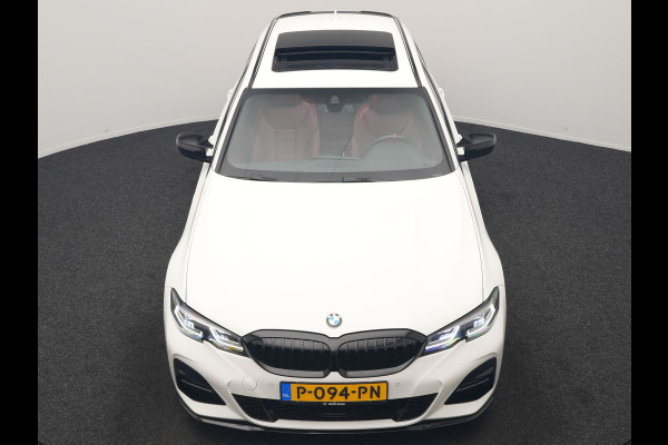 BMW 3 Serie Touring 320i M Sport Perfomance Parts 184pk | Panodak | Adaptive Cruise | Laser LED | Sportuitlaat Kleppen Besturing | Lederen Sportstoelen Verwarmd | Sfeerverlichting | Apple Carplay | 20"L.M | Navigatie | DAB |