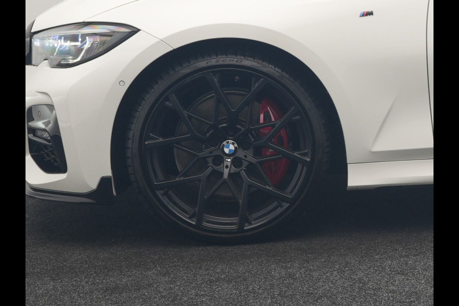 BMW 3 Serie Touring 320i M Sport Perfomance Parts 184pk | Panodak | Adaptive Cruise | Laser LED | Sportuitlaat Kleppen Besturing | Lederen Sportstoelen Verwarmd | Sfeerverlichting | Apple Carplay | 20"L.M | Navigatie | DAB |
