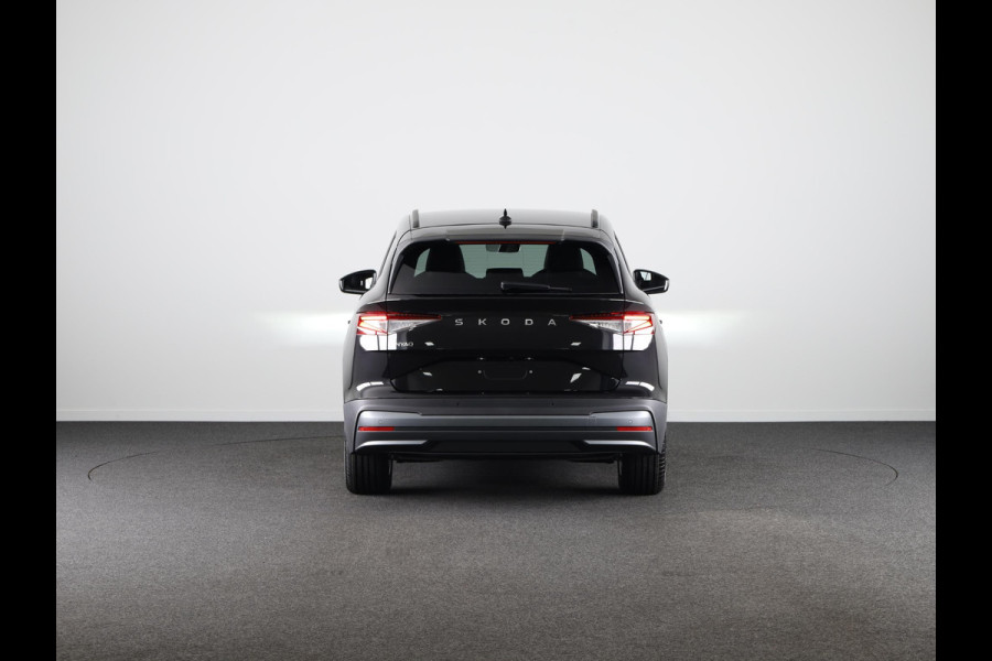 Škoda Enyaq Selection 170pk | Navigatie | Parkeersensoren | Achteruitrijcamera | Lichtmetalen velgen 19" | Verwarmbare voorstoelen | Dode hoek detectie