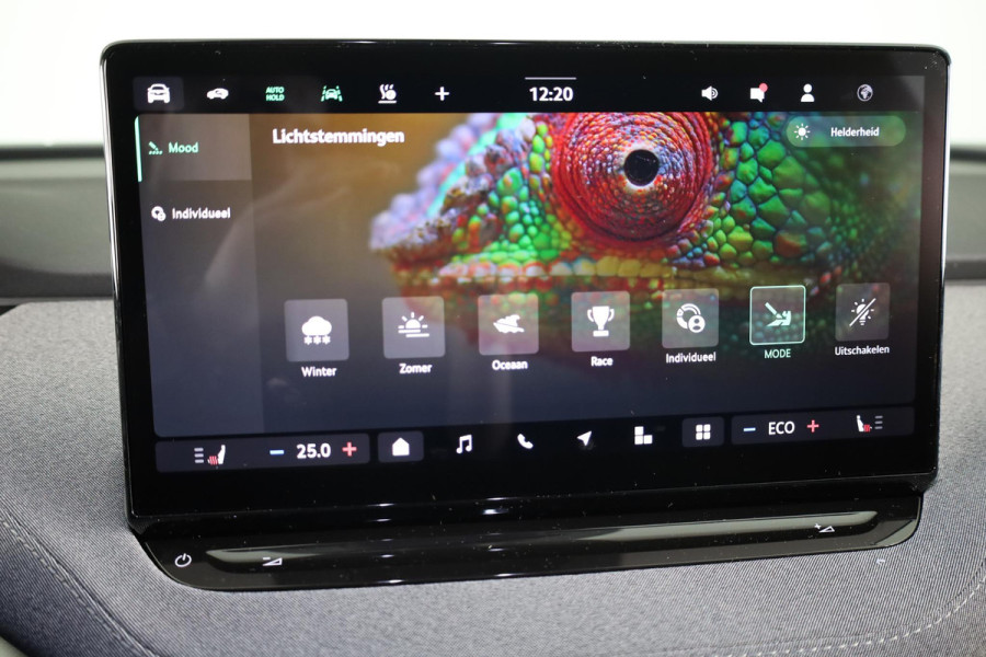 Škoda Enyaq Selection 170pk | Navigatie | Parkeersensoren | Achteruitrijcamera | Lichtmetalen velgen 19" | Verwarmbare voorstoelen | Dode hoek detectie