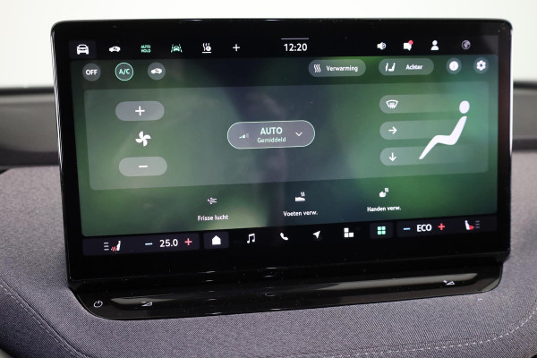 Škoda Enyaq Selection 170pk | Navigatie | Parkeersensoren | Achteruitrijcamera | Lichtmetalen velgen 19" | Verwarmbare voorstoelen | Dode hoek detectie