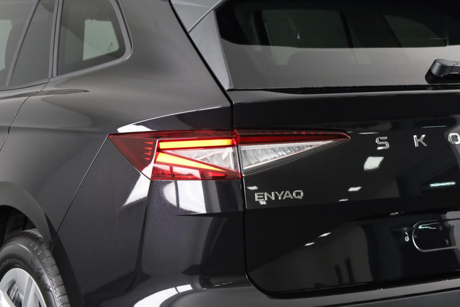 Škoda Enyaq Selection 170pk | Navigatie | Parkeersensoren | Achteruitrijcamera | Lichtmetalen velgen 19" | Verwarmbare voorstoelen | Dode hoek detectie