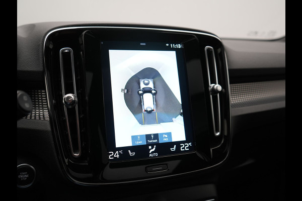 Volvo XC40 T5 Ultimate Dark PHEV 262pk Dealer O.H | SOH 89,2% | Trekhaak Af Fabriek | Panodak | Adaptive Cruise | 360 Camera | Harman / Kardon | Alcantara Sportstoelen Memory & Verwarmd | Stuur Verwarmd | Blis | Keyless | Apple Carplay | Navigatie | DAB | 19"L.M | Plug In Hybrid |