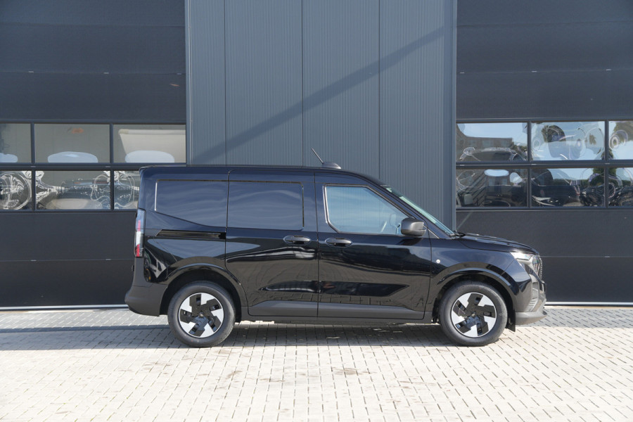 Ford E-Transit Courier Trend 46 kWh 136pk - Stoel/Stuurverwarming - Vloerplaat - Camera - Cruise - Carplay/Android - Rijklaar