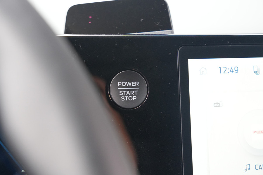 Ford E-Transit Courier Trend 46 kWh 136pk - Trekhaak - Vloerplaat - Camera - Cruise - Carplay/Android - Rijklaar
