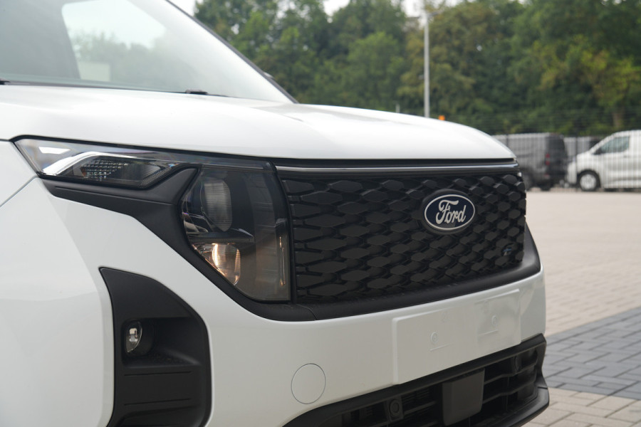 Ford E-Transit Courier Trend 46 kWh 136pk - Trekhaak - Vloerplaat - Camera - Cruise - Carplay/Android - Rijklaar