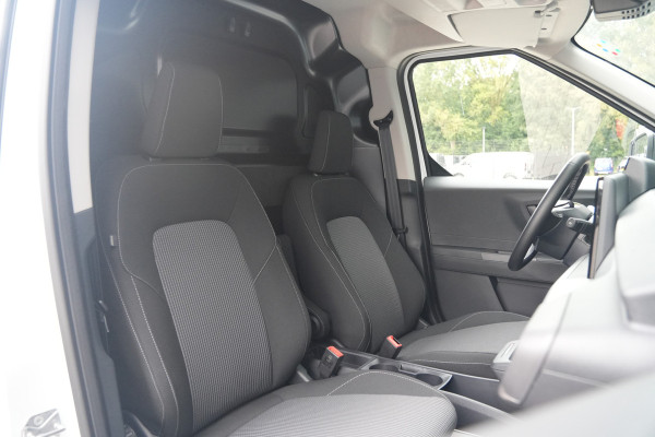 Ford E-Transit Courier Trend 46 kWh 136pk - Trekhaak - Vloerplaat - Camera - Cruise - Carplay/Android - Rijklaar