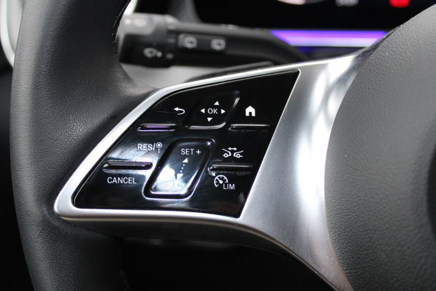 Mercedes-Benz V-Klasse 300d / DC / AMG / bj2026 / Elec Stoelen / Stoel Ventilatie / Burmester / Vol Opties / NIEUWSTAAT