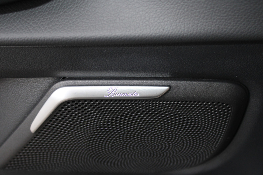 Mercedes-Benz V-Klasse 300d / DC / AMG / bj2026 / Elec Stoelen / Stoel Ventilatie / Burmester / Vol Opties / NIEUWSTAAT