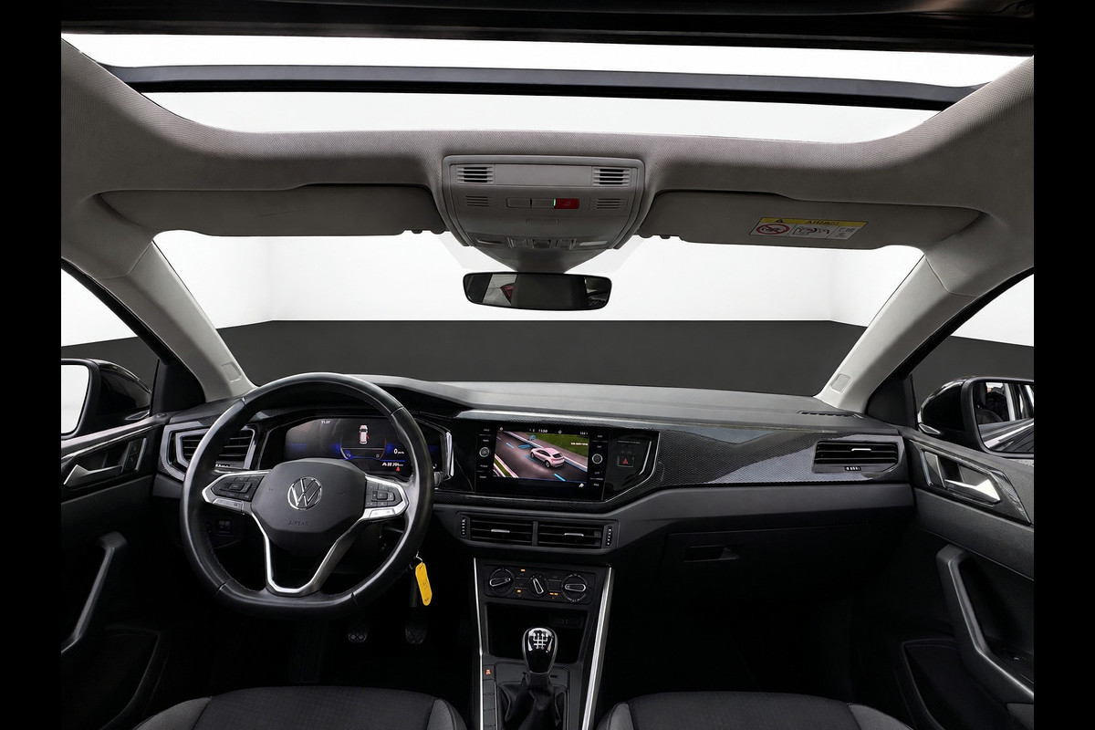 Volkswagen Taigo 1.0 TSI LIFE PANORAMADAK/CAMERA/CARPLAY
