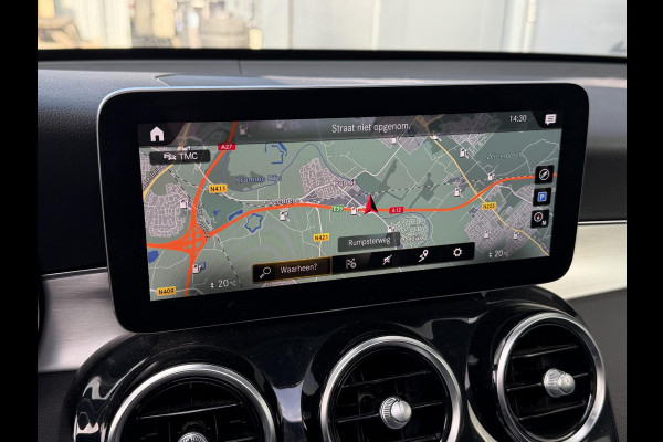 Mercedes-Benz GLC 300e 4MATIC AMG Line 20"/Panoramadak/Trekhaak/Leder/Stoelverwarming + ventilatie//Keyless/Treeplanken/Apple Carplay & Android Auto/Alarm
