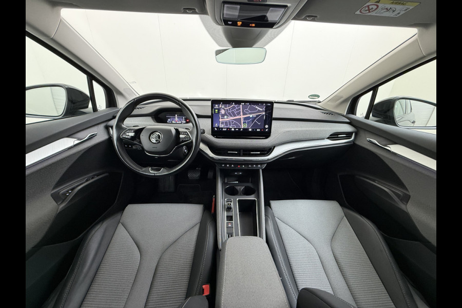 Škoda ENYAQ iV 180PK Trekhaak Adap.Cruise 3-Zone Ecc Camera Matrix-Led Stuur+Stoelverwarming Navi SOH 87% Android Auto Apple Carplay P-Assist Lmv 20" Pdc DAB Isofix Keyless 1.000kg Trekgewicht 1e Eigenaar Origineel Nederlandse Auto