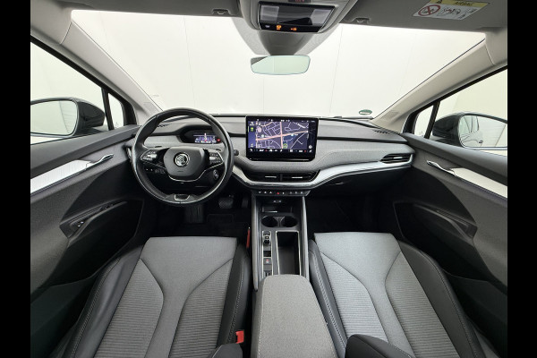 Škoda ENYAQ iV 180PK Trekhaak Adap.Cruise 3-Zone Ecc Camera Matrix-Led Stuur+Stoelverwarming Navi SOH 87% Android Auto Apple Carplay P-Assist Lmv 20" Pdc DAB Isofix Keyless 1.000kg Trekgewicht 1e Eigenaar Origineel Nederlandse Auto