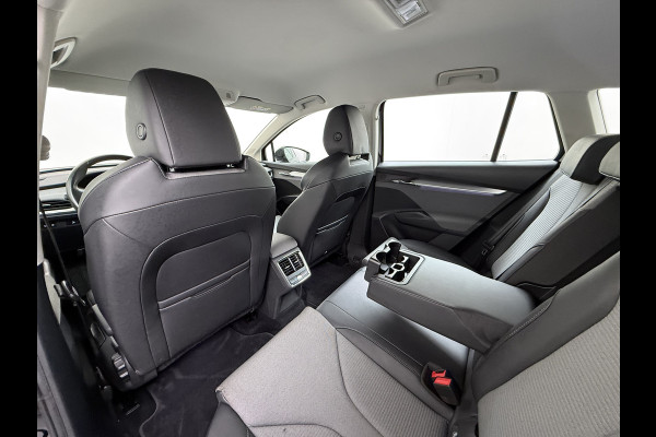 Škoda ENYAQ iV 180PK Trekhaak Adap.Cruise 3-Zone Ecc Camera Matrix-Led Stuur+Stoelverwarming Navi SOH 87% Android Auto Apple Carplay P-Assist Lmv 20" Pdc DAB Isofix Keyless 1.000kg Trekgewicht 1e Eigenaar Origineel Nederlandse Auto