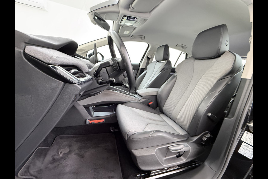 Škoda ENYAQ iV 180PK Trekhaak Adap.Cruise 3-Zone Ecc Camera Matrix-Led Stuur+Stoelverwarming Navi SOH 87% Android Auto Apple Carplay P-Assist Lmv 20" Pdc DAB Isofix Keyless 1.000kg Trekgewicht 1e Eigenaar Origineel Nederlandse Auto