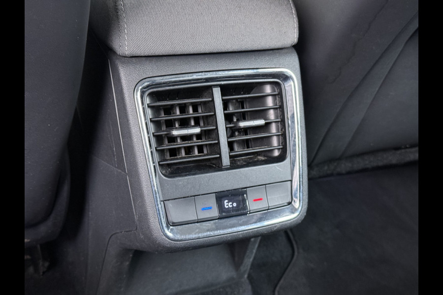 Škoda ENYAQ iV 180PK Trekhaak Adap.Cruise 3-Zone Ecc Camera Matrix-Led Stuur+Stoelverwarming Navi SOH 87% Android Auto Apple Carplay P-Assist Lmv 20" Pdc DAB Isofix Keyless 1.000kg Trekgewicht 1e Eigenaar Origineel Nederlandse Auto