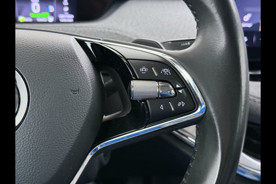 Škoda ENYAQ iV 180PK Trekhaak Adap.Cruise 3-Zone Ecc Camera Matrix-Led Stuur+Stoelverwarming Navi SOH 87% Android Auto Apple Carplay P-Assist Lmv 20" Pdc DAB Isofix Keyless 1.000kg Trekgewicht 1e Eigenaar Origineel Nederlandse Auto