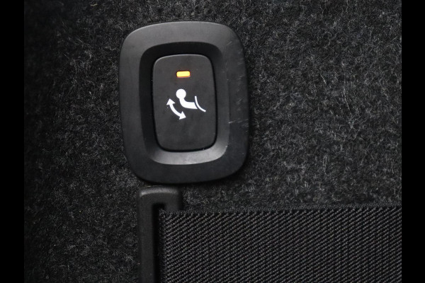 Polestar 2 Standard Range Single Motor 63kWh | SOH 89,1% | Elektrisch uitklapbare trekhaak | Achteruitrijcamera | Apple CarPlay | Stoelverwarming | Cruise control adaptief