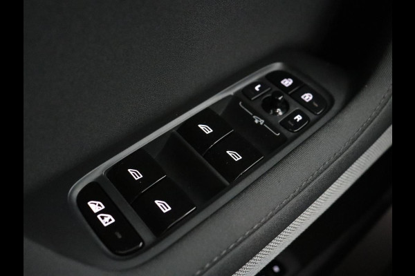 Polestar 2 Standard Range Single Motor 63kWh | SOH 89,1% | Elektrisch uitklapbare trekhaak | Achteruitrijcamera | Apple CarPlay | Stoelverwarming | Cruise control adaptief