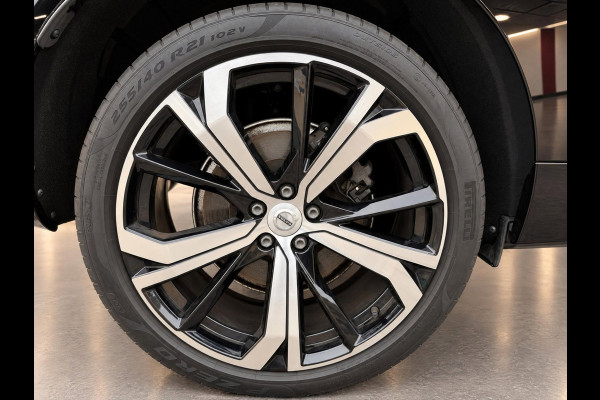 Volvo XC60 2.0 T8 PHEV 455PK AWD Plus Dark | SOH 97% | Pano | H/K Sound | Surround View | BTW