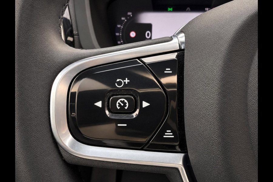 Volvo XC60 2.0 T8 PHEV 455PK AWD Plus Dark | SOH 97% | Pano | H/K Sound | Surround View | BTW