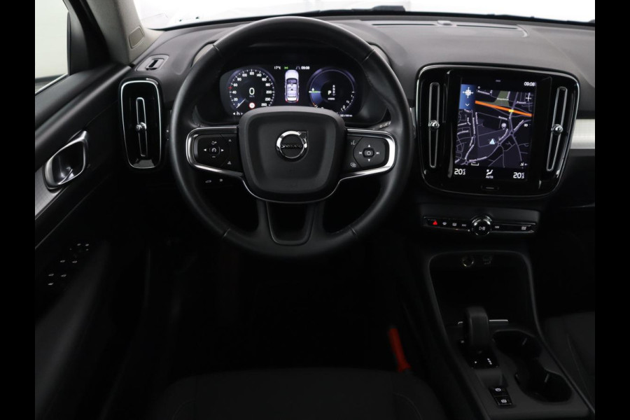 Volvo XC40 1.5 T4 Recharge Inscription Expression | SOh 85,2% | Trekhaak | Achteruitrij camera | Apple Carplay | Elektrische achterklep | Adaptieve cruise control |