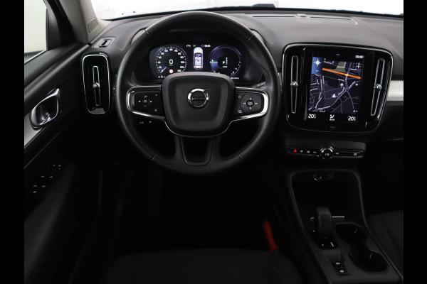 Volvo XC40 1.5 T4 Recharge Inscription Expression | SOh 85,2% | Trekhaak | Achteruitrij camera | Apple Carplay | Elektrische achterklep | Adaptieve cruise control |
