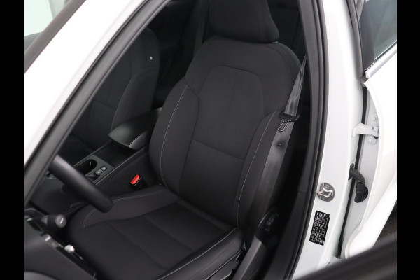 Volvo XC40 1.5 T4 Recharge Inscription Expression | SOh 85,2% | Trekhaak | Achteruitrij camera | Apple Carplay | Elektrische achterklep | Adaptieve cruise control |